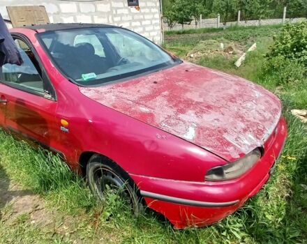 Красный Фиат Брава, объемом двигателя 1.2 л и пробегом 200 тыс. км за 300 $, фото 2 на Automoto.ua