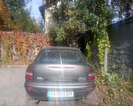 Серый Фиат Брава, объемом двигателя 2 л и пробегом 300 тыс. км за 1000 $, фото 2 на Automoto.ua