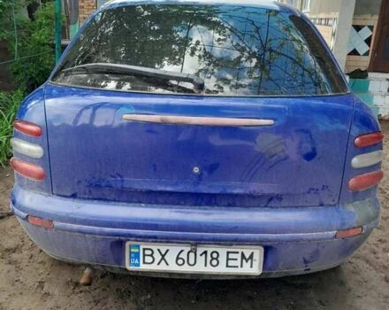 Синий Фиат Брава, объемом двигателя 1.37 л и пробегом 300 тыс. км за 800 $, фото 1 на Automoto.ua