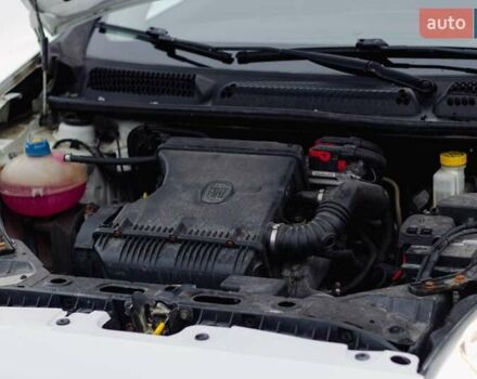 Білий Фіат Браво, об'ємом двигуна 1.37 л та пробігом 196 тис. км за 4550 $, фото 10 на Automoto.ua