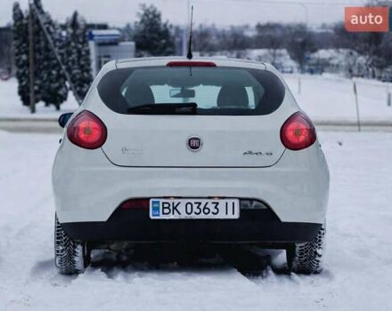 Білий Фіат Браво, об'ємом двигуна 1.37 л та пробігом 196 тис. км за 4550 $, фото 4 на Automoto.ua
