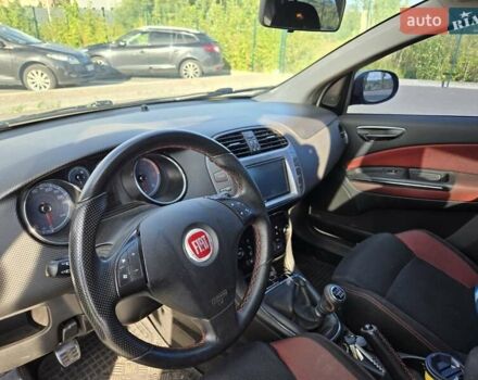 Белый Фиат Браво, объемом двигателя 1.37 л и пробегом 140 тыс. км за 5400 $, фото 7 на Automoto.ua