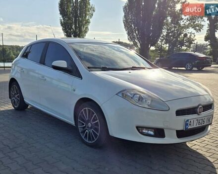 Белый Фиат Браво, объемом двигателя 1.37 л и пробегом 140 тыс. км за 5400 $, фото 3 на Automoto.ua