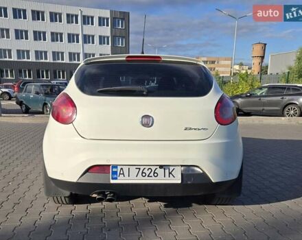 Белый Фиат Браво, объемом двигателя 1.37 л и пробегом 140 тыс. км за 5400 $, фото 5 на Automoto.ua