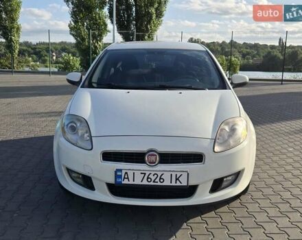 Белый Фиат Браво, объемом двигателя 1.37 л и пробегом 140 тыс. км за 5400 $, фото 6 на Automoto.ua