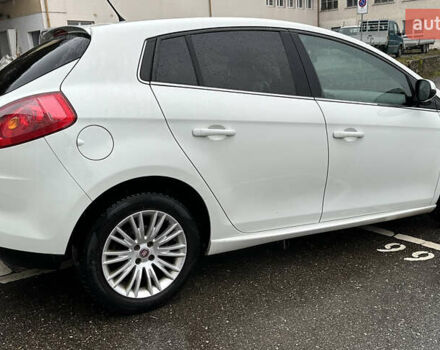 Белый Фиат Браво, объемом двигателя 1.4 л и пробегом 163 тыс. км за 2750 $, фото 6 на Automoto.ua