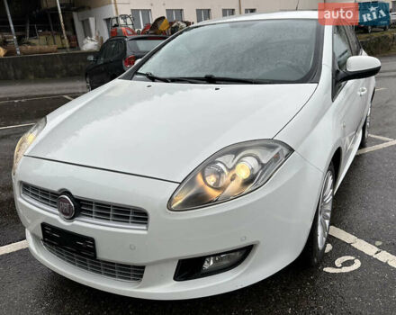 Белый Фиат Браво, объемом двигателя 1.4 л и пробегом 163 тыс. км за 2750 $, фото 10 на Automoto.ua