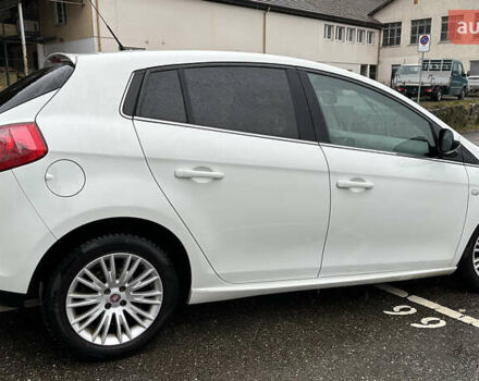 Белый Фиат Браво, объемом двигателя 1.4 л и пробегом 163 тыс. км за 2750 $, фото 1 на Automoto.ua