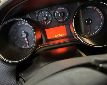 Белый Фиат Браво, объемом двигателя 1.4 л и пробегом 163 тыс. км за 2750 $, фото 17 на Automoto.ua