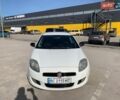 Белый Фиат Браво, объемом двигателя 1.37 л и пробегом 230 тыс. км за 6000 $, фото 1 на Automoto.ua