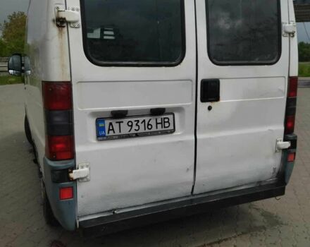 Белый Фиат Браво, объемом двигателя 1.9 л и пробегом 284 тыс. км за 2100 $, фото 4 на Automoto.ua