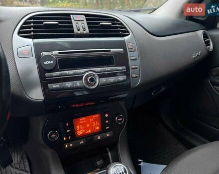 Черный Фиат Браво, объемом двигателя 1.4 л и пробегом 219 тыс. км за 4440 $, фото 11 на Automoto.ua