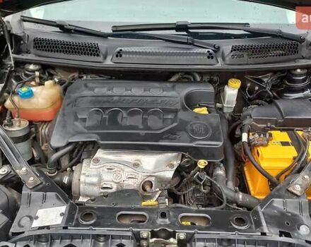 Черный Фиат Браво, объемом двигателя 1.6 л и пробегом 136 тыс. км за 6300 $, фото 14 на Automoto.ua