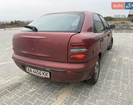 Красный Фиат Браво, объемом двигателя 1.6 л и пробегом 260 тыс. км за 1250 $, фото 5 на Automoto.ua