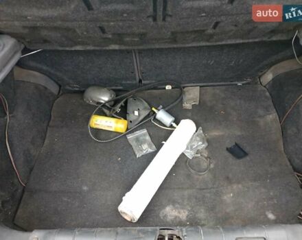 Красный Фиат Браво, объемом двигателя 1.6 л и пробегом 286 тыс. км за 750 $, фото 6 на Automoto.ua