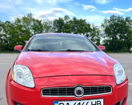 Красный Фиат Браво, объемом двигателя 1.4 л и пробегом 226 тыс. км за 4999 $, фото 2 на Automoto.ua