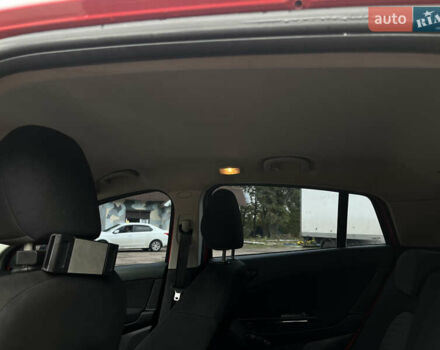 Красный Фиат Браво, объемом двигателя 1.37 л и пробегом 320 тыс. км за 4500 $, фото 11 на Automoto.ua