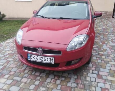 Красный Фиат Браво, объемом двигателя 1.37 л и пробегом 250 тыс. км за 5300 $, фото 2 на Automoto.ua