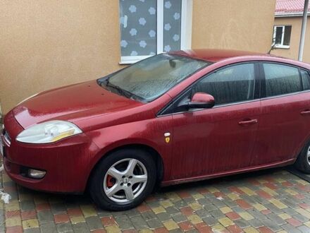 Фиат Браво 2007 в Ровно на Automoto.ua Красный Фиат Браво, объемом двигателя 1.9 л и пробегом 175 тыс. км за 5500 $, фото 1 на Automoto.ua