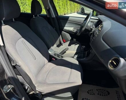 Серый Фиат Браво, объемом двигателя 1.91 л и пробегом 220 тыс. км за 5300 $, фото 30 на Automoto.ua