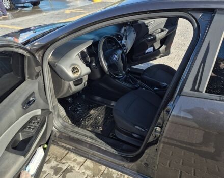 Серый Фиат Браво, объемом двигателя 1.4 л и пробегом 307 тыс. км за 4500 $, фото 2 на Automoto.ua