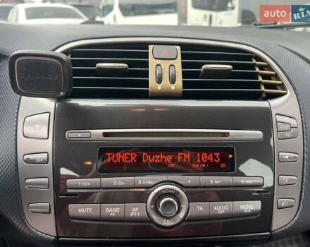 Серый Фиат Браво, объемом двигателя 1.9 л и пробегом 194 тыс. км за 4890 $, фото 21 на Automoto.ua