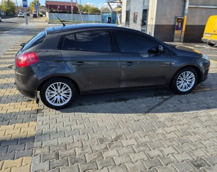 Серый Фиат Браво, объемом двигателя 1.4 л и пробегом 307 тыс. км за 4500 $, фото 5 на Automoto.ua