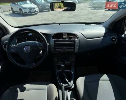 Серый Фиат Браво, объемом двигателя 1.91 л и пробегом 220 тыс. км за 5300 $, фото 24 на Automoto.ua