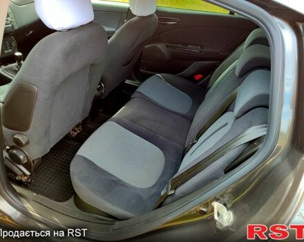 Серый Фиат Браво, объемом двигателя 1.6 л и пробегом 203 тыс. км за 5700 $, фото 7 на Automoto.ua