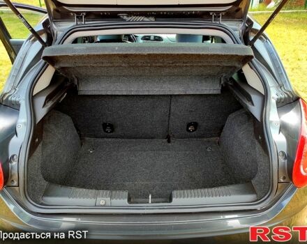 Серый Фиат Браво, объемом двигателя 1.6 л и пробегом 203 тыс. км за 5700 $, фото 3 на Automoto.ua