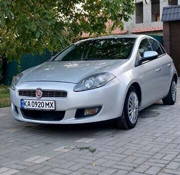 Серый Фиат Браво, объемом двигателя 1.6 л и пробегом 248 тыс. км за 6900 $, фото 4 на Automoto.ua