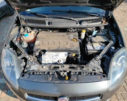 Серый Фиат Браво, объемом двигателя 1.6 л и пробегом 265 тыс. км за 6200 $, фото 4 на Automoto.ua