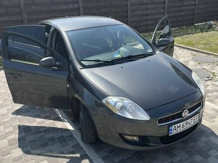 Фіат Браво 2009 у Макарове на Automoto.ua Сірий Фіат Браво, об'ємом двигуна 1.4 л та пробігом 290 тис. км за 5350 $, фото 1 на Automoto.ua