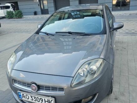 Фіат Браво 2011 у Ужгороді на Automoto.ua Сірий Фіат Браво, об'ємом двигуна 1.6 л та пробігом 210 тис. км за 5300 $, фото 1 на Automoto.ua