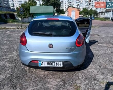 Синий Фиат Браво, объемом двигателя 1.37 л и пробегом 325 тыс. км за 4200 $, фото 1 на Automoto.ua
