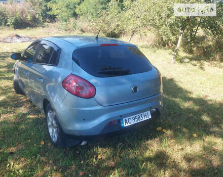 Синій Фіат Браво, об'ємом двигуна 1.37 л та пробігом 315 тис. км за 4500 $, фото 5 на Automoto.ua