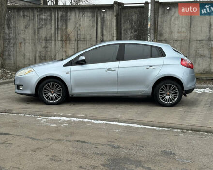 Синий Фиат Браво, объемом двигателя 1.37 л и пробегом 161 тыс. км за 3950 $, фото 5 на Automoto.ua