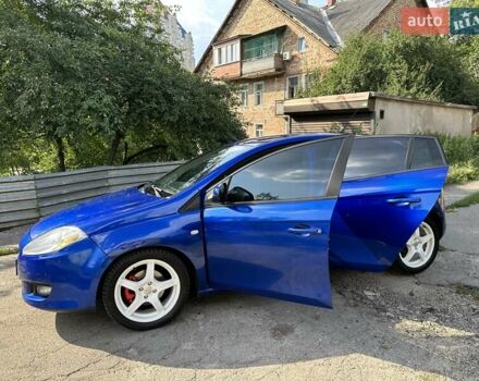 Синій Фіат Браво, об'ємом двигуна 1.37 л та пробігом 213 тис. км за 6200 $, фото 4 на Automoto.ua