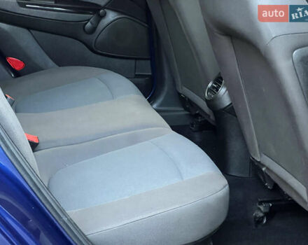 Синий Фиат Браво, объемом двигателя 1.6 л и пробегом 287 тыс. км за 4350 $, фото 99 на Automoto.ua