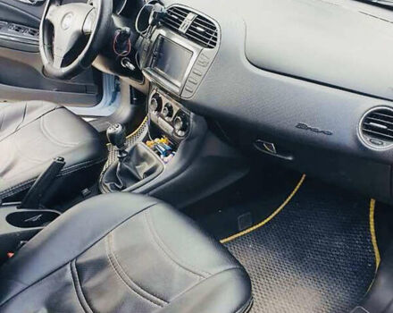 Синій Фіат Браво, об'ємом двигуна 1.4 л та пробігом 294 тис. км за 4400 $, фото 6 на Automoto.ua