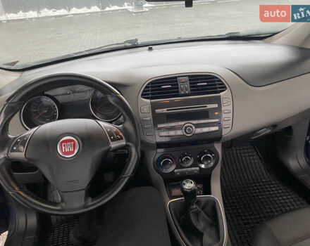 Синій Фіат Браво, об'ємом двигуна 1.6 л та пробігом 230 тис. км за 3582 $, фото 14 на Automoto.ua