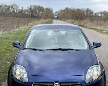 Синий Фиат Браво, объемом двигателя 1.4 л и пробегом 200 тыс. км за 4900 $, фото 1 на Automoto.ua