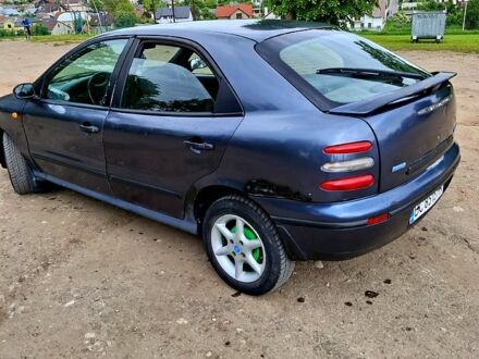 Фиат Браво 1997 в Яворове на Automoto.ua Синий Фиат Браво, объемом двигателя 1.6 л и пробегом 199 тыс. км за 1100 $, фото 1 на Automoto.ua