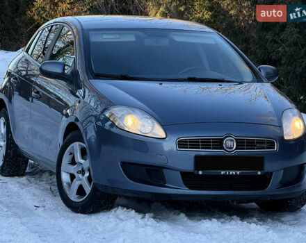 Синий Фиат Браво, объемом двигателя 1.9 л и пробегом 218 тыс. км за 4195 $, фото 1 на Automoto.ua