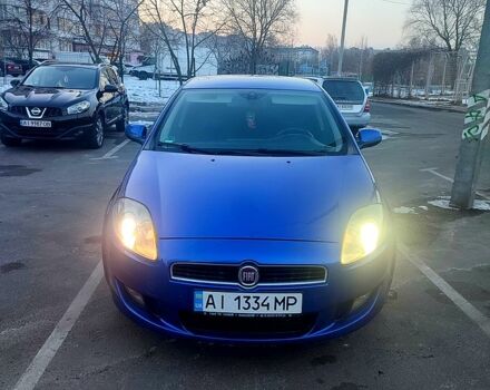 Синий Фиат Браво, объемом двигателя 2 л и пробегом 273 тыс. км за 4500 $, фото 1 на Automoto.ua