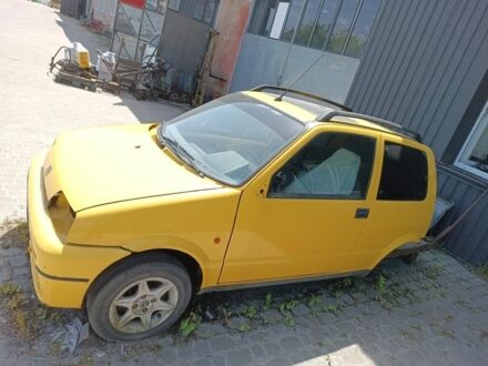 Желтый Фиат Чинквеченто, объемом двигателя 1.1 л и пробегом 150 тыс. км за 1500 $, фото 1 на Automoto.ua