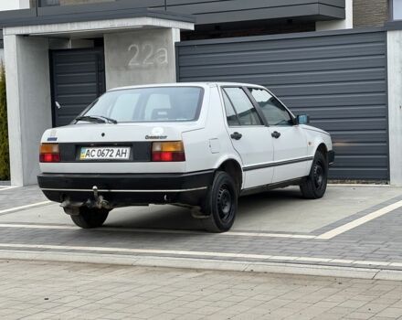 Белый Фиат Крома, объемом двигателя 2 л и пробегом 250 тыс. км за 899 $, фото 4 на Automoto.ua