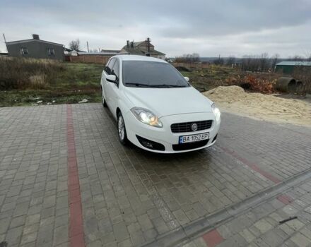 Белый Фиат Крома, объемом двигателя 1.9 л и пробегом 227 тыс. км за 4200 $, фото 4 на Automoto.ua