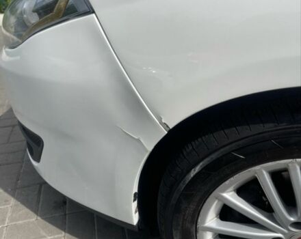 Белый Фиат Крома, объемом двигателя 1.9 л и пробегом 227 тыс. км за 4200 $, фото 1 на Automoto.ua