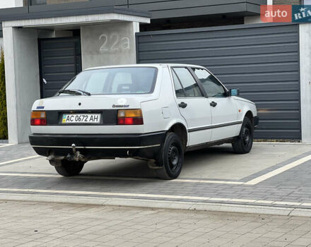 Білий Фіат Croma, об'ємом двигуна 2 л та пробігом 250 тис. км за 899 $, фото 4 на Automoto.ua